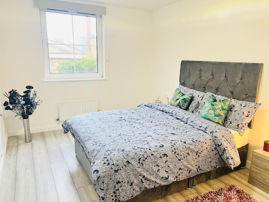 Superb 2 Bedroom Apartment With Free Parking Edimburgo Exterior foto